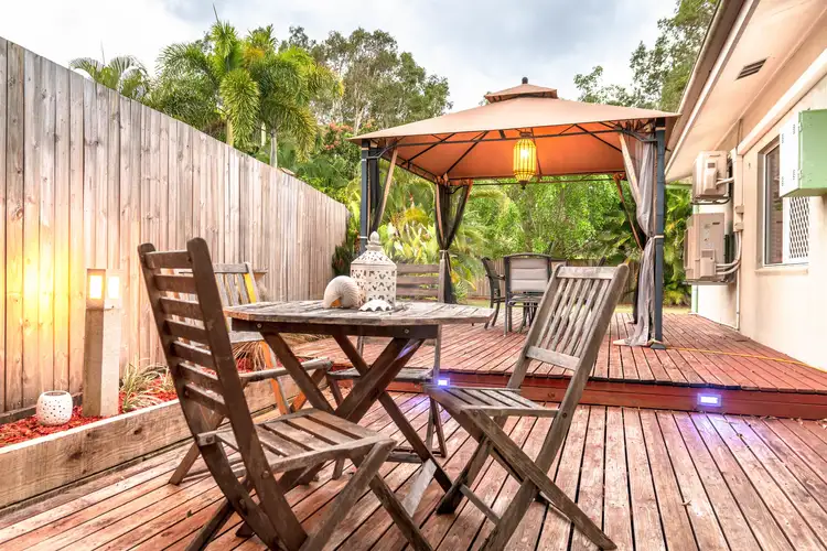 11 Cracknell Road, White Rock QLD 4868