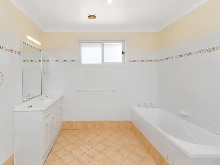 Sixth view of Homely house listing, 25 Kurumben Place, West Bathurst NSW 2795