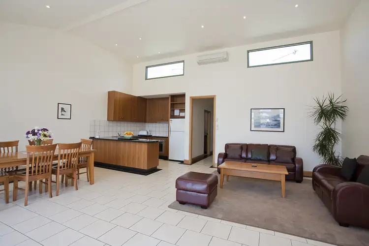 1/42-44 Mountjoy Parade, Lorne VIC 3232