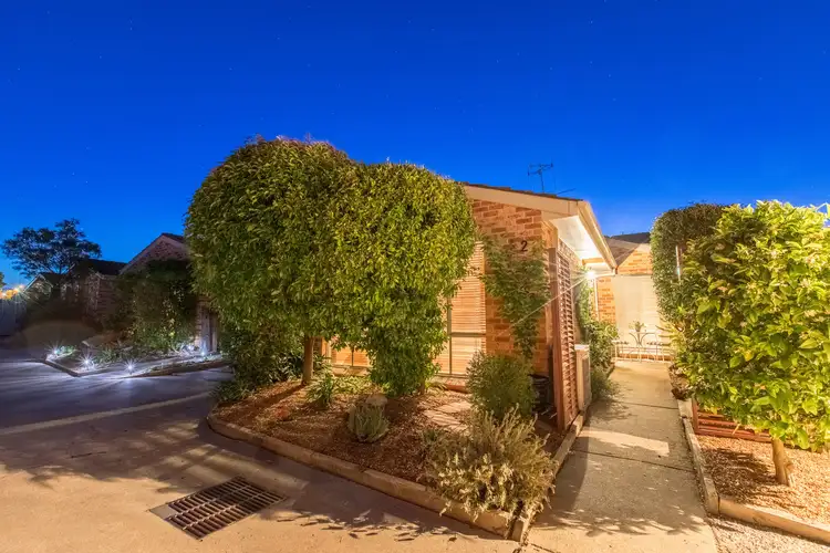 2/10 Hakea Street, Karabar NSW 2620