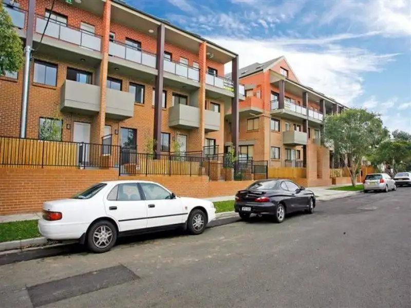 Main view of Homely unit listing, 26/9-21 HILLCREST STREET, Homebush NSW 2140