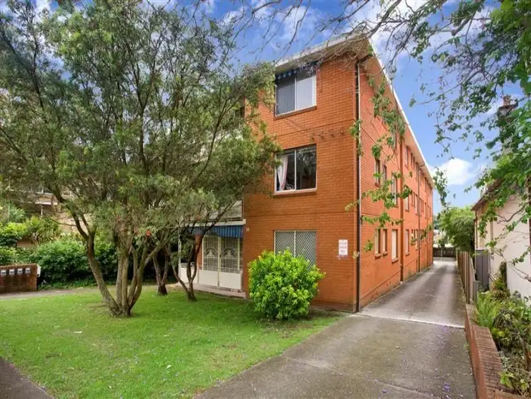 5/10 JULIA STREET, Ashfield NSW 2131