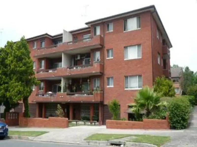 Main view of Homely unit listing, 11/29-33 ROBERTSON STREET, Kogarah NSW 2217