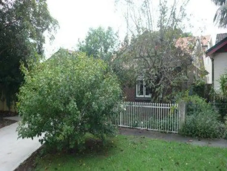7 ILFORD AVE, Ashfield NSW 2131