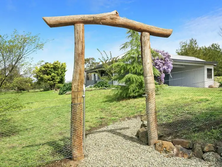 3 Windemere Road, Robin Hill NSW 2795