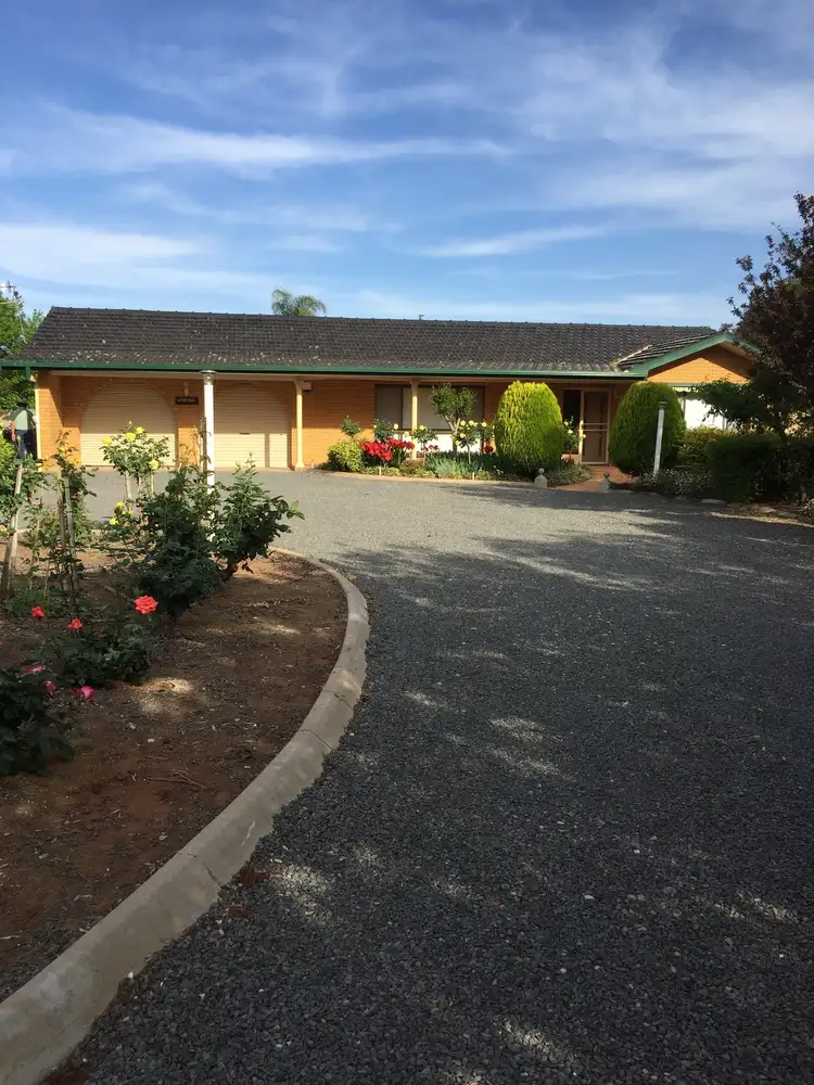 97 Bob Irvin Road, Yoogali NSW 2680