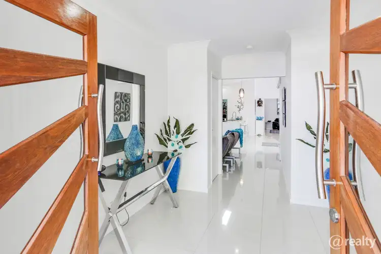 Fifth view of Homely house listing, 2 Seashell Crescent, Trinity Beach QLD 4879