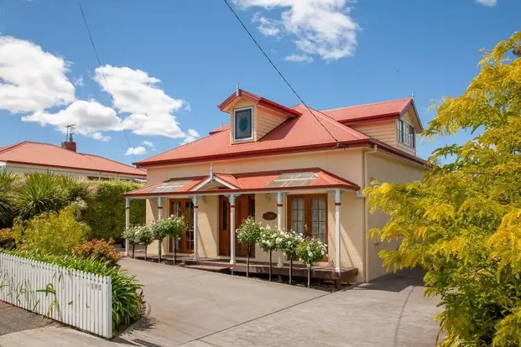 19C Raminea Road, Lindisfarne TAS 7015
