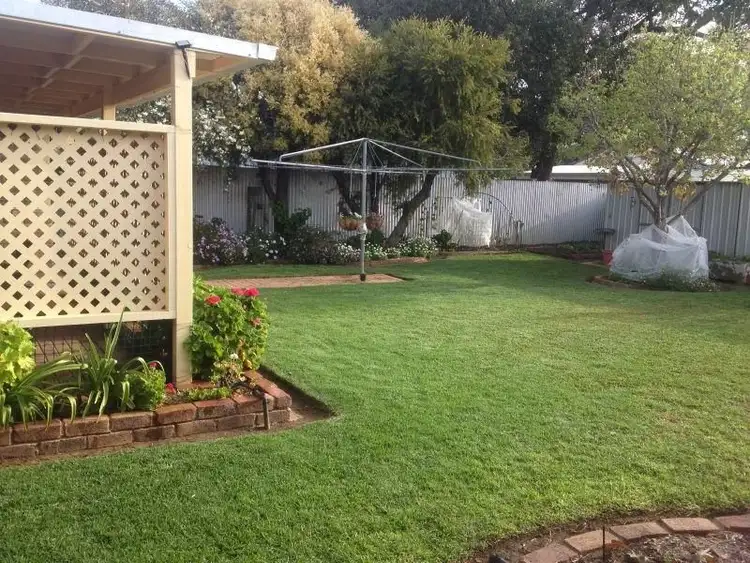 52 Fifth Avenue, Narromine NSW 2821