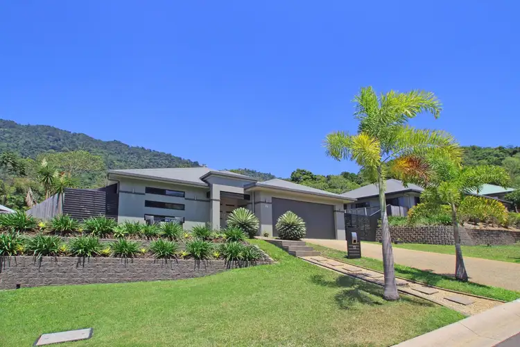 13 Willoughby Close, Redlynch QLD 4870