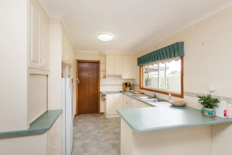 Fifth view of Homely house listing, 40 Barnes Boulevard, Horsham VIC 3400
