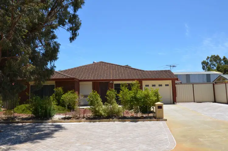 10 Honeyeater Retreat, Brookdale WA 6112