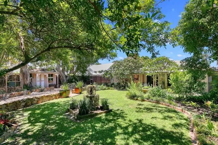 49 Cunningham Street, Urangan QLD 4655