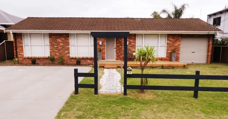 19 Boatharbour Drive, Sussex Inlet NSW 2540
