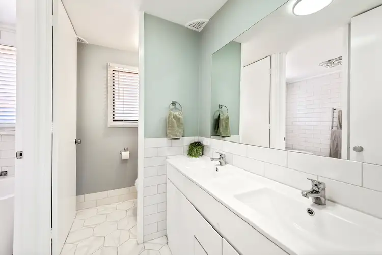 Fifth view of Homely house listing, 9 Stirling Place, Blayney NSW 2799
