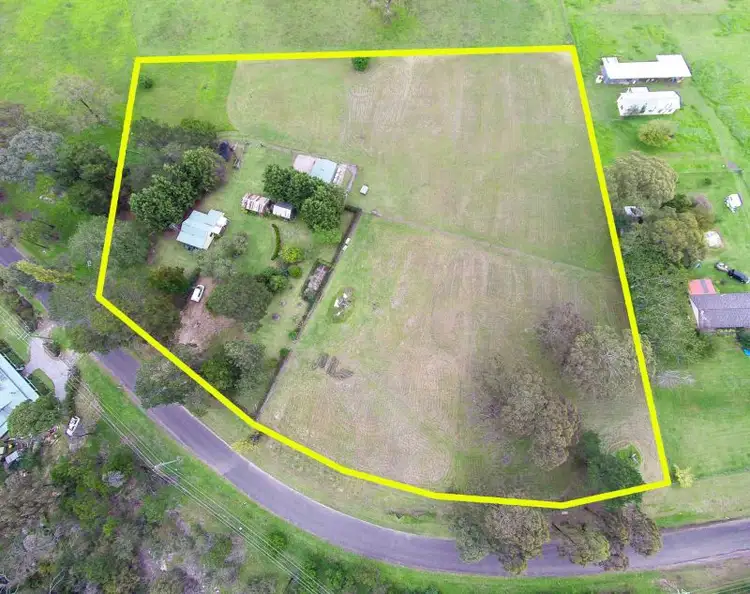 25 Nixon Road, Thirlmere NSW 2572