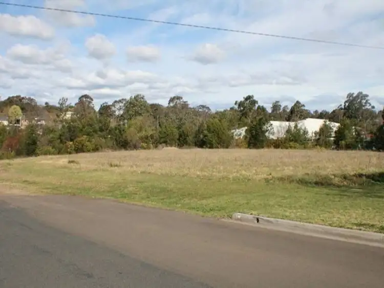 2 Hill Street, Picton NSW 2571