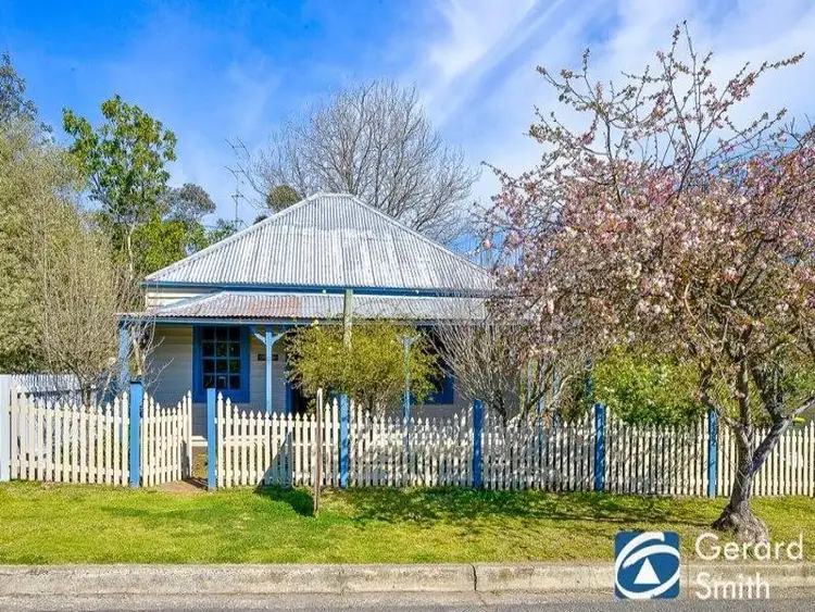 8 Campbell Street, Picton NSW 2571