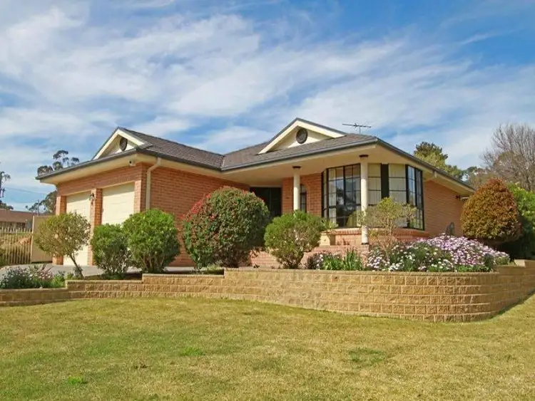 19 Pearce Street, Hill Top NSW 2575