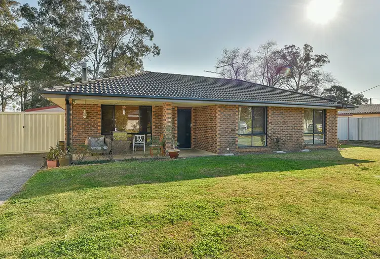 11 Courtland Avenue, Tahmoor NSW 2573