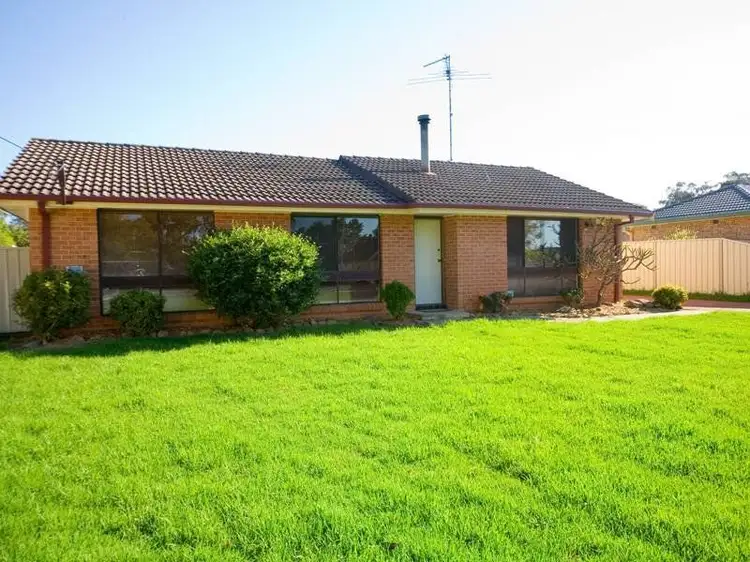 6 Close Street, Thirlmere NSW 2572