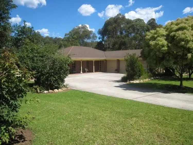 29 Lloyds Way, Bargo NSW 2574