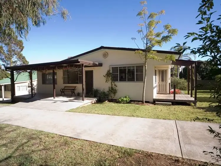 16 Hill Street, Picton NSW 2571