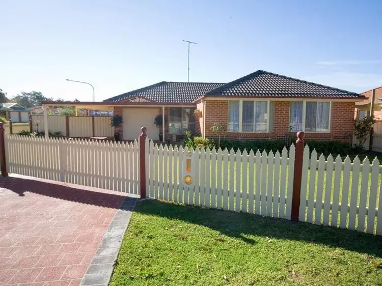 2 Madigan Grove, Thirlmere NSW 2572