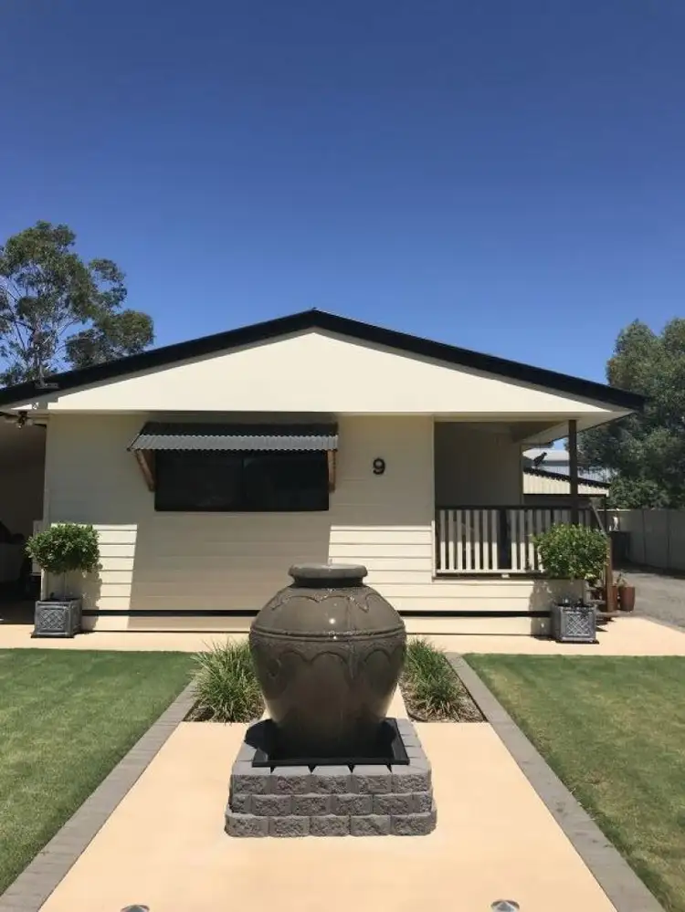 9 Major St, Roma QLD 4455