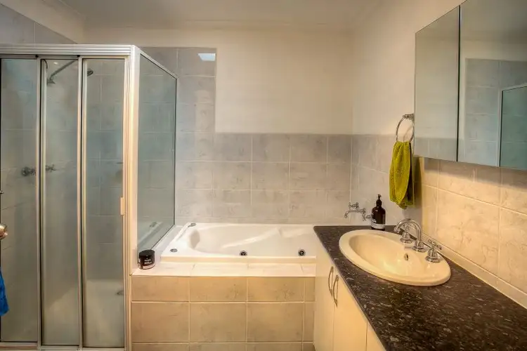 Sixth view of Homely townhouse listing, 5/12 Back Porepunkah Road, Bright VIC 3741