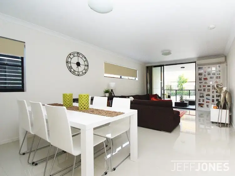 Third view of Homely apartment listing, 3/23 Potts Street, East Brisbane QLD 4169