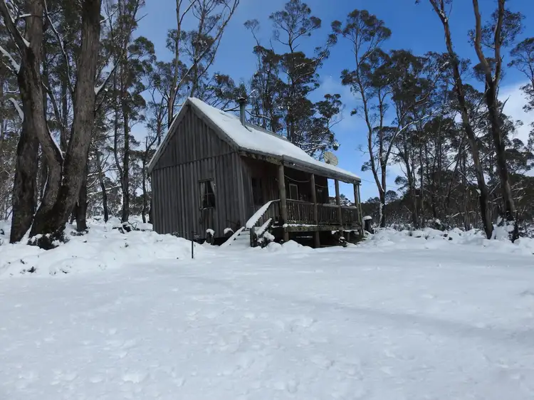 2358 Cradle Mountain Road, Moina TAS 7310
