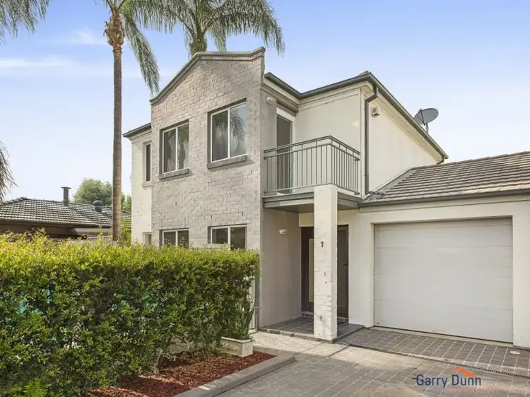 1/6-8 Mint Cl, Casula NSW 2170