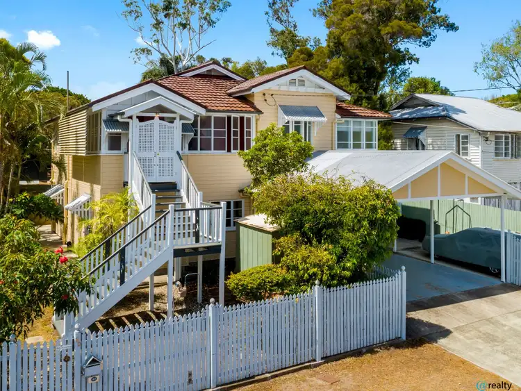 44 Real Avenue, Norman Park QLD 4170