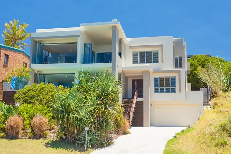 42 Orient Dr, Sunrise Beach QLD 4567