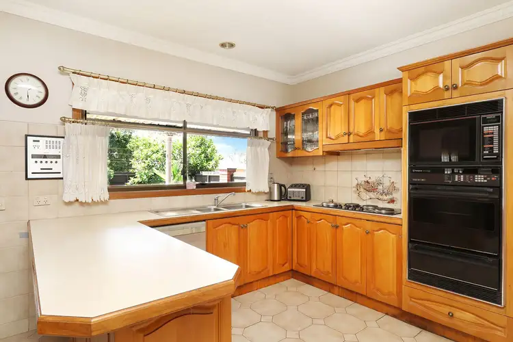 Sixth view of Homely house listing, 6 Buna Way, Keilor Downs VIC 3038