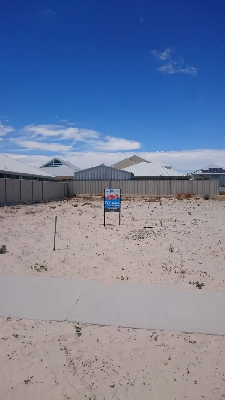 33 Cuttlefish Street, Yanchep WA 6035