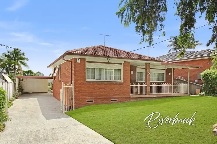 5 Vernon St, Greystanes NSW 2145