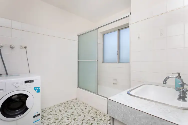 Fifth view of Homely apartment listing, 2/8 Regina Street, Stones Corner QLD 4120