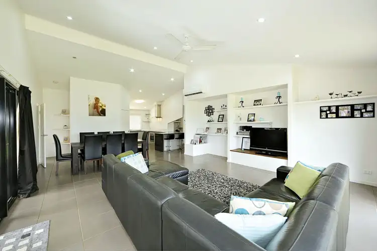 16 Martins Court, Qunaba QLD 4670