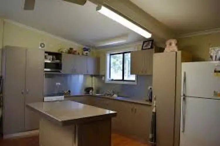 Fourth view of Homely rural property listing, 6 Glenhaven Court, Rosenthal Heights QLD 4370