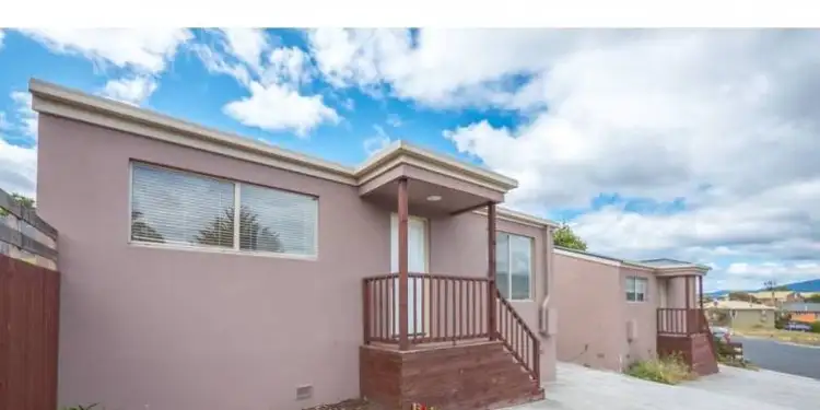 2/5 Aloomba Place, Herdsmans Cove TAS 7030