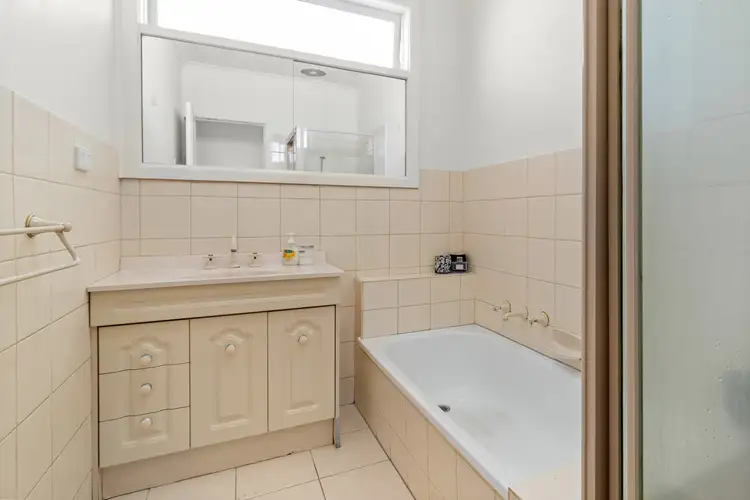 Fifth view of Homely villa listing, 1/722 Hawthorn Road, Brighton East VIC 3187