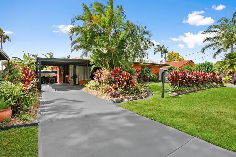 6 Niblick Street, Tewantin QLD 4565