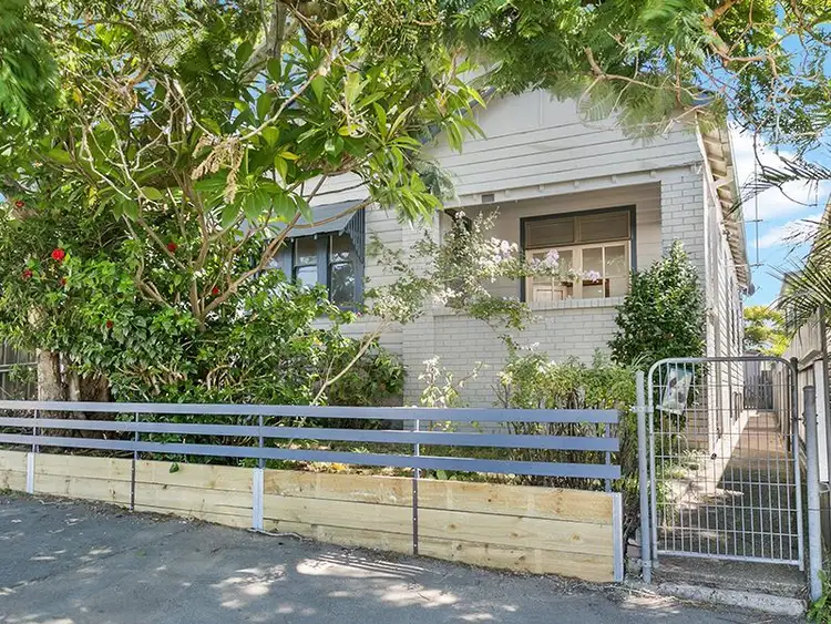 38 Brunker Road, Broadmeadow NSW 2292