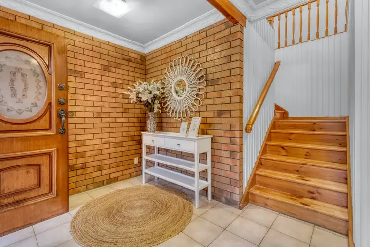 Second view of Homely house listing, 7 Pearra Place, Chapel Hill QLD 4069