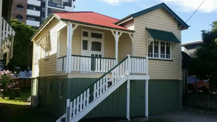 17 Wood Street, Nundah QLD 4012