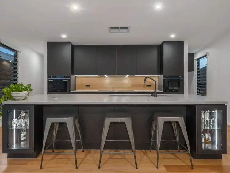 Fourth view of Homely house listing, 5 Mckie Crescent, Cannon Hill QLD 4170