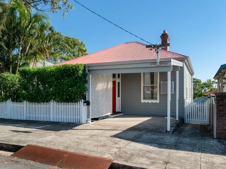 52 John Street, Tighes Hill NSW 2297