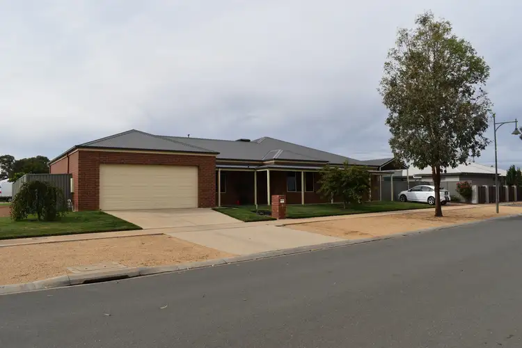 7 SUNNINGDALE BVD, Tatura VIC 3616